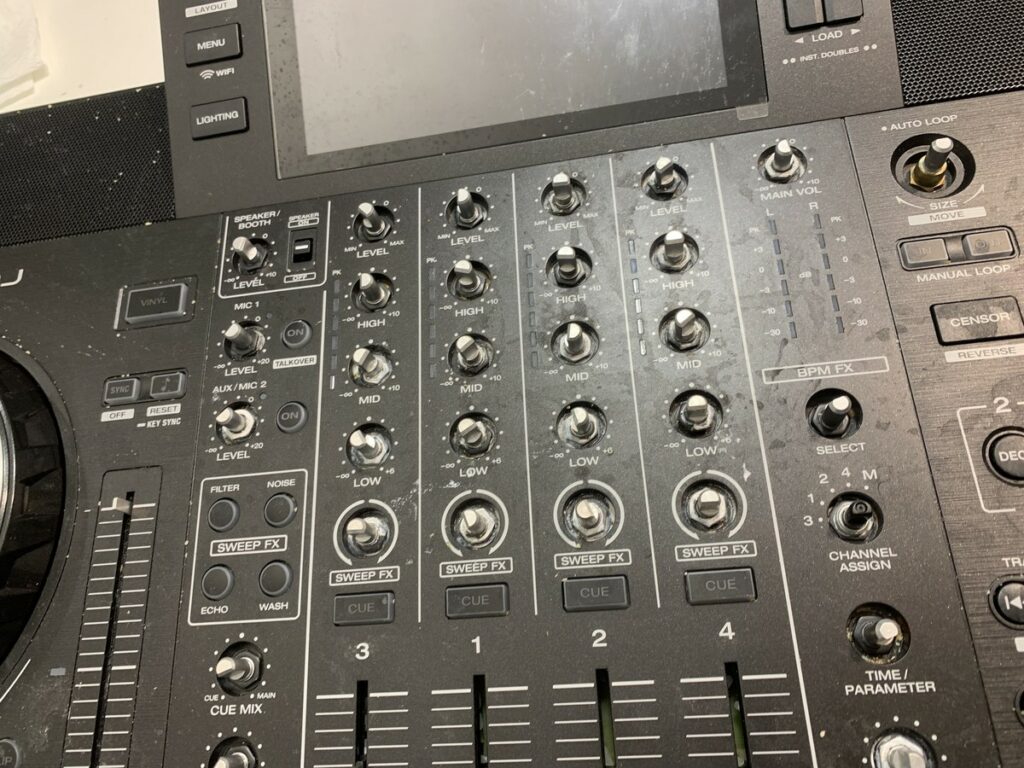 Kontroler Denon po zalaniu wodą.