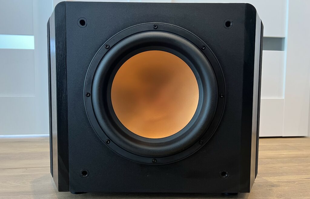 Subwoofer Klipsch, widok z frontu