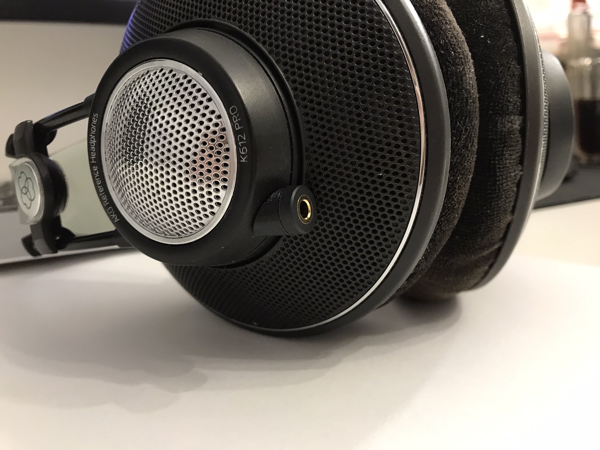 Słuchawki AKG K612 Pro po modyfikacji na odłączany przewód
