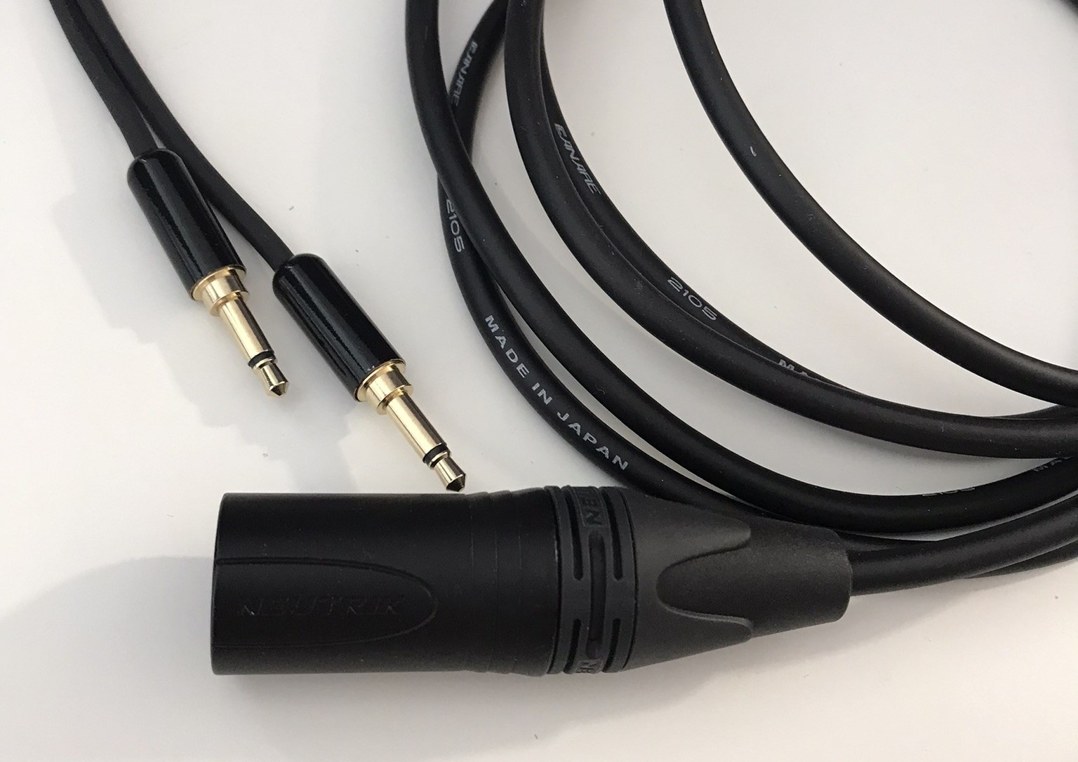 Odłączany kabel słuchawkowy XLR 4-pin na 2 jacki 3,5mm, oparty na kablu Canare